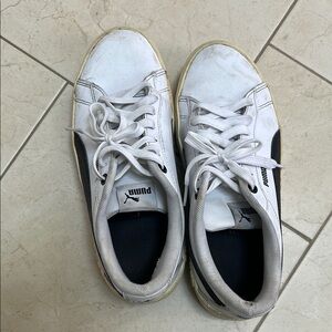 Puma Men's White and Black Sneakers